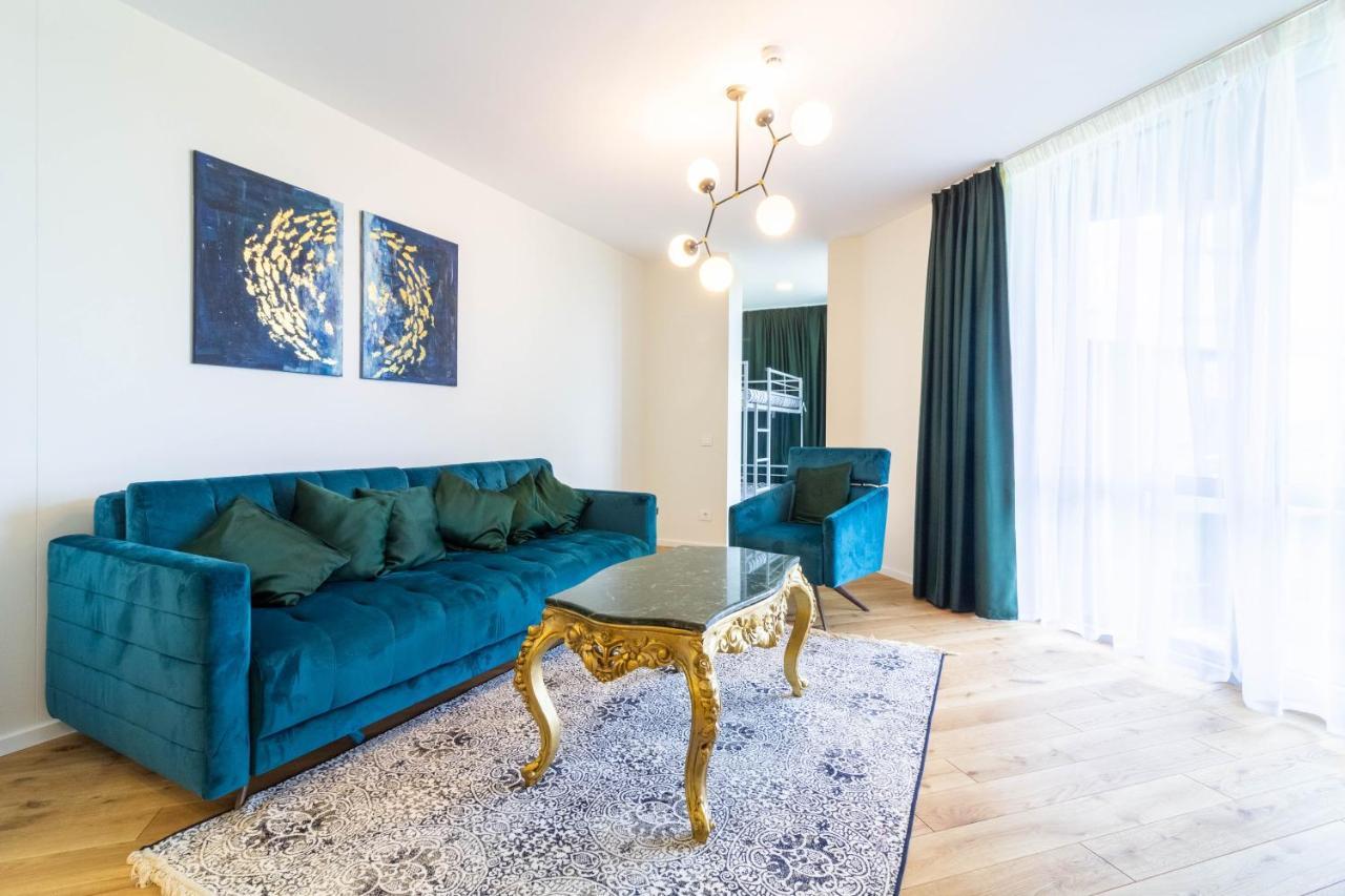 Elija Swan-Toy Apartments Šventoji المظهر الخارجي الصورة