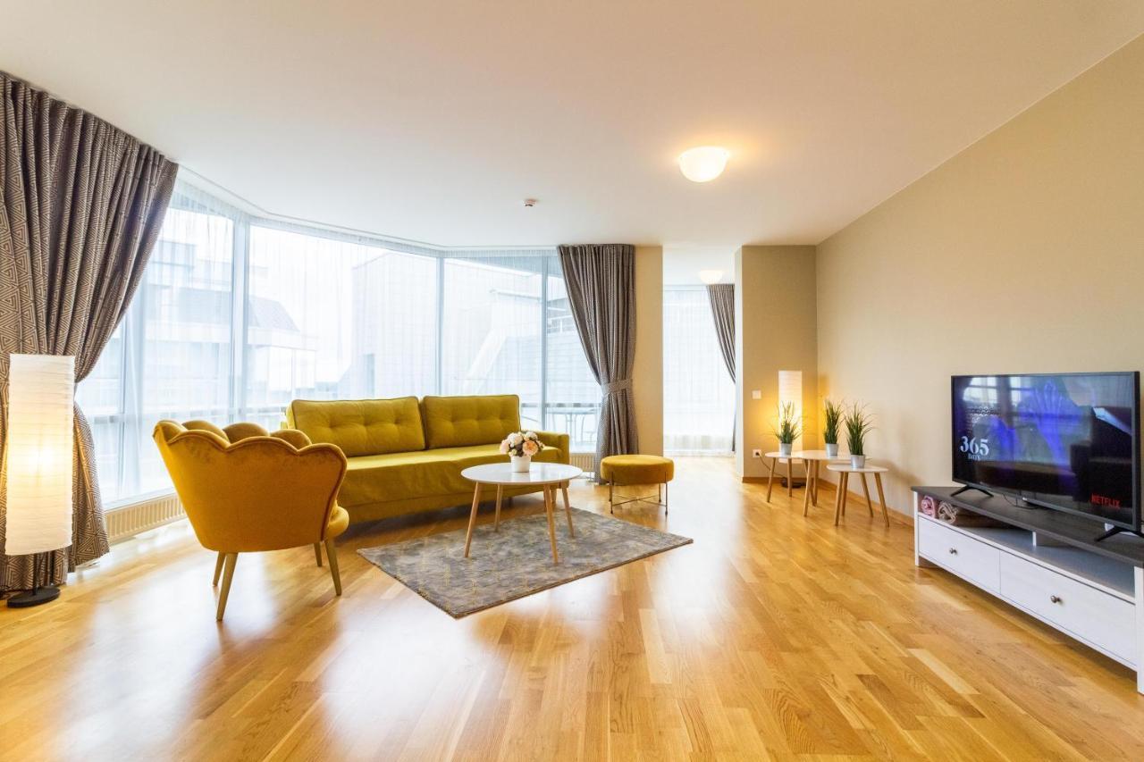Elija Swan-Toy Apartments Šventoji المظهر الخارجي الصورة