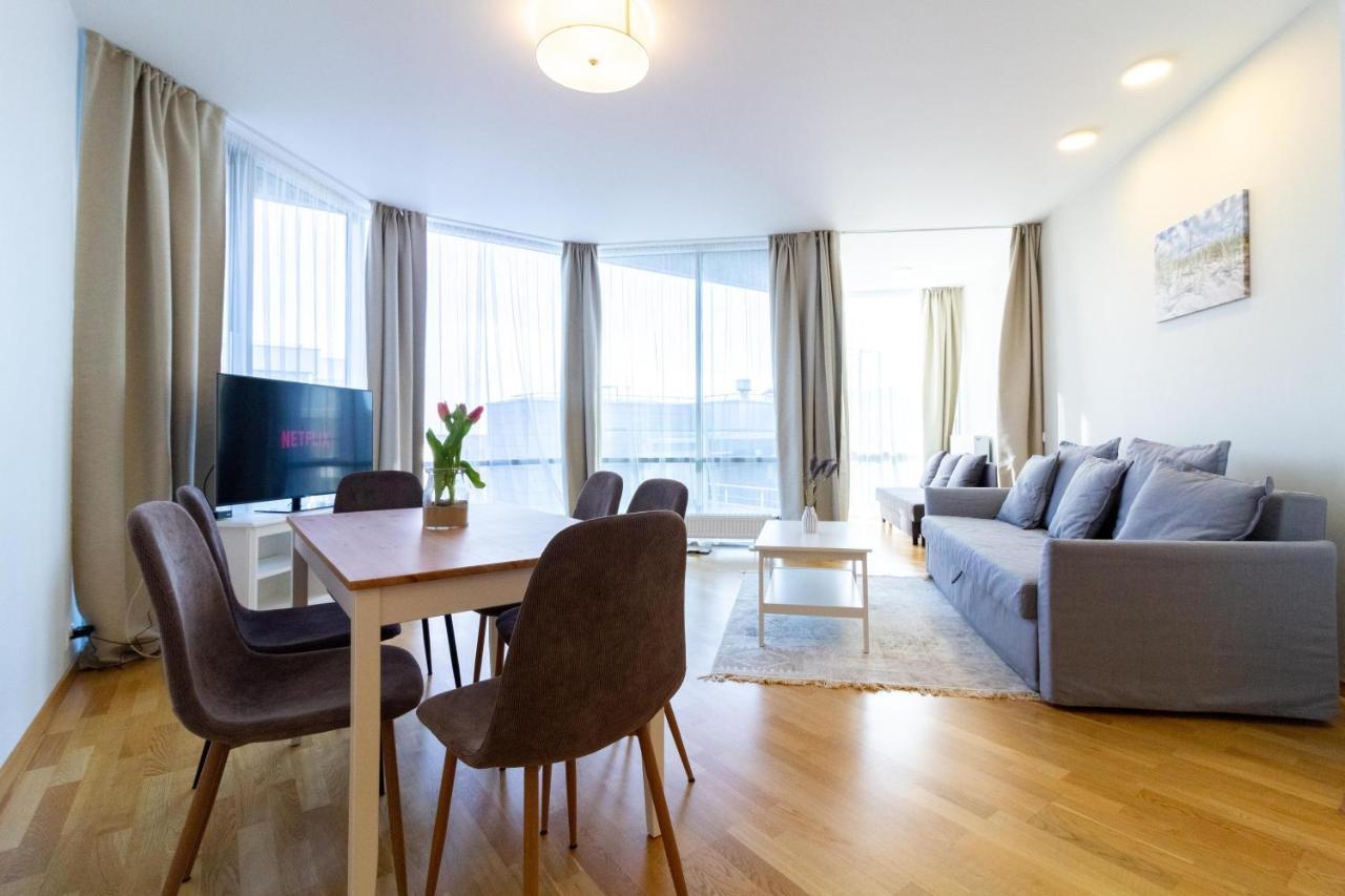 Elija Swan-Toy Apartments Šventoji المظهر الخارجي الصورة
