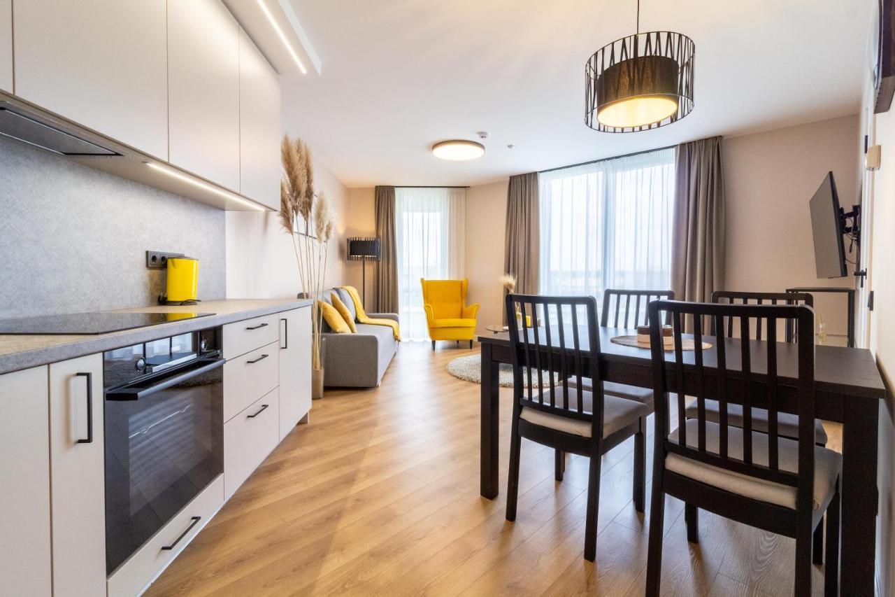 Elija Swan-Toy Apartments Šventoji المظهر الخارجي الصورة