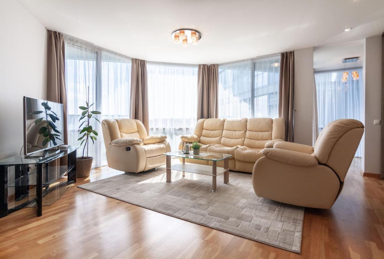 Elija Swan-Toy Apartments Šventoji المظهر الخارجي الصورة