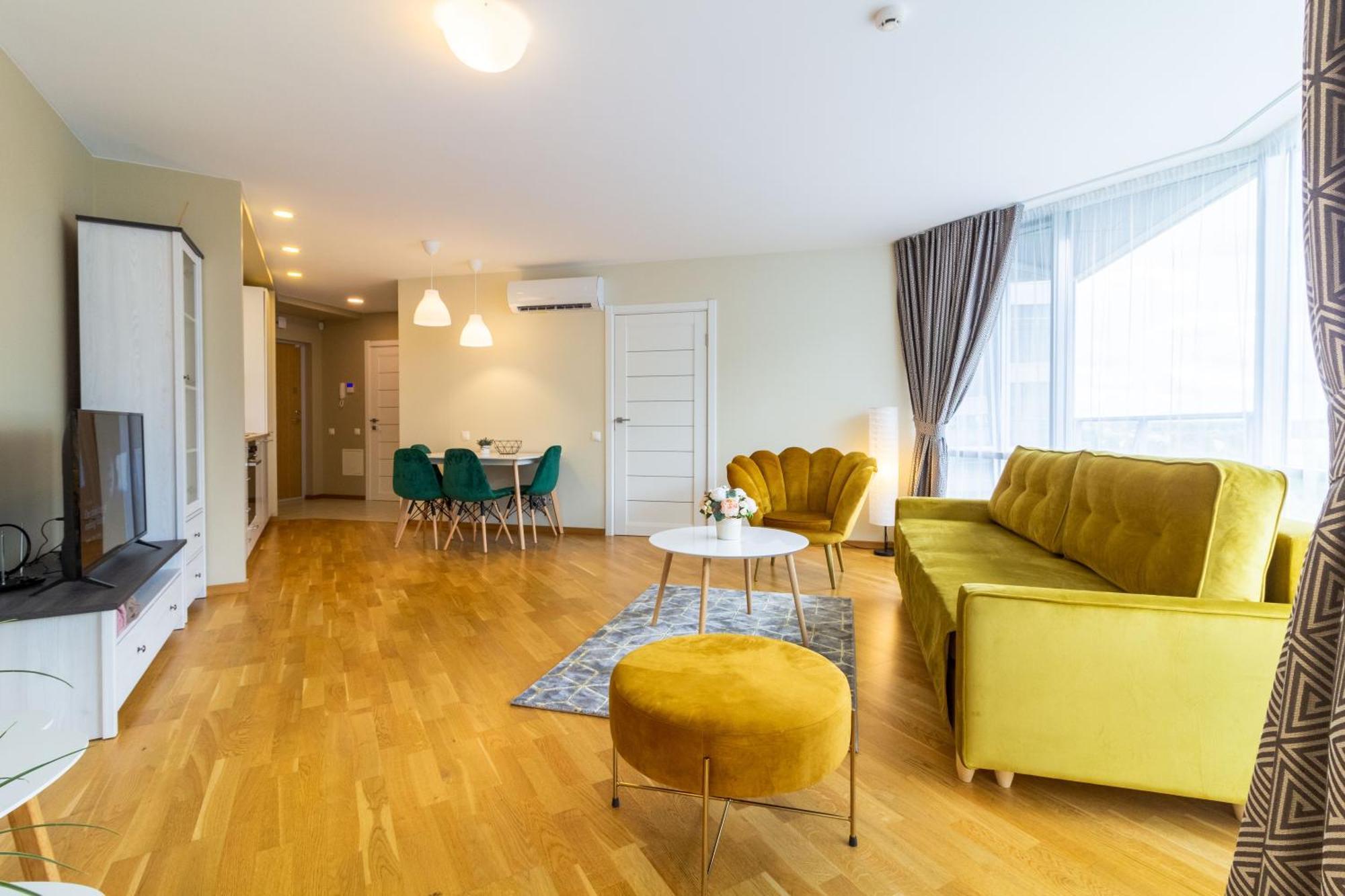 Elija Swan-Toy Apartments Šventoji الغرفة الصورة